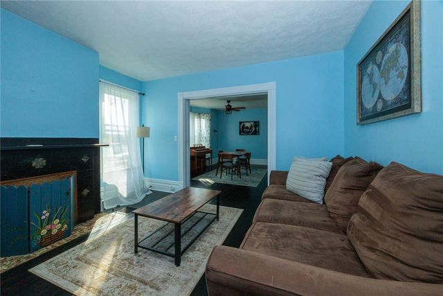 734 1st St, Verona, PA 15147