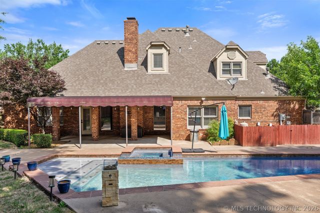 2508 Kingston Drive, Bartlesville, OK 74006