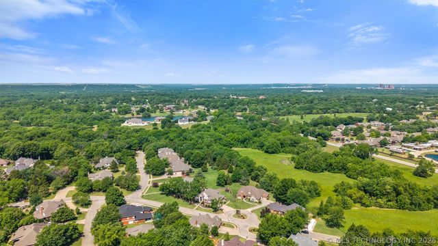 2508 Kingston Drive, Bartlesville, OK 74006
