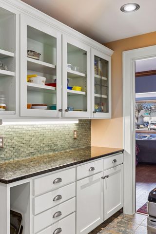 782 Rose Avenue E, Saint Paul, MN 55106