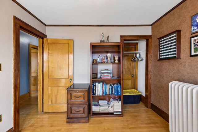 782 Rose Avenue E, Saint Paul, MN 55106