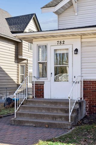 782 Rose Avenue E, Saint Paul, MN 55106