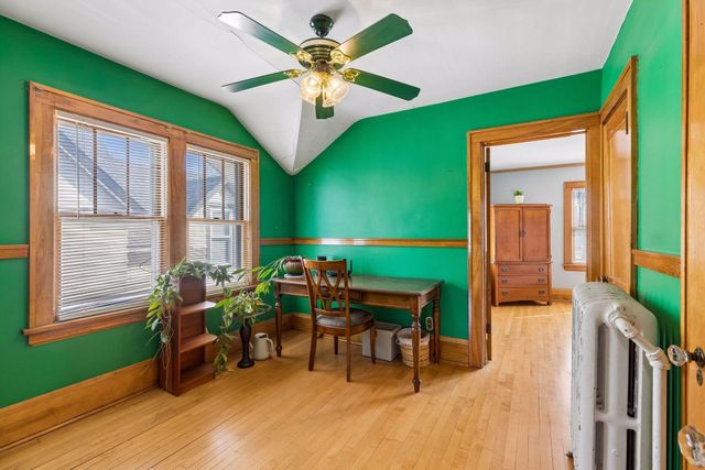 782 Rose Avenue E, Saint Paul, MN 55106