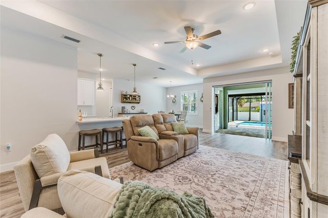 908 HIBISCUS AVENUE, Lehigh Acres, FL 33972