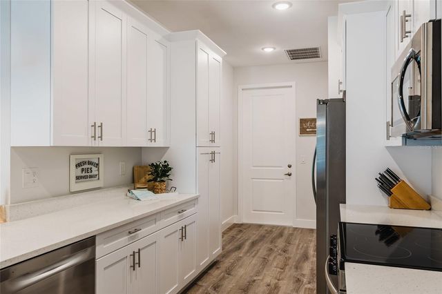 908 HIBISCUS AVENUE, Lehigh Acres, FL 33972