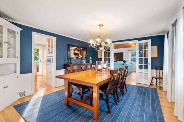 5 Juniper Lane, Medfield, MA 02052