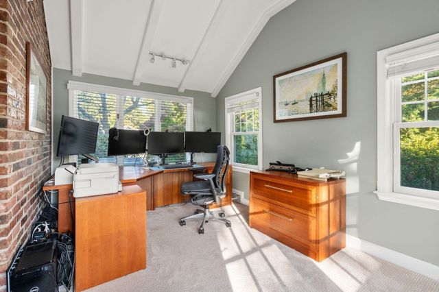5 Juniper Lane, Medfield, MA 02052