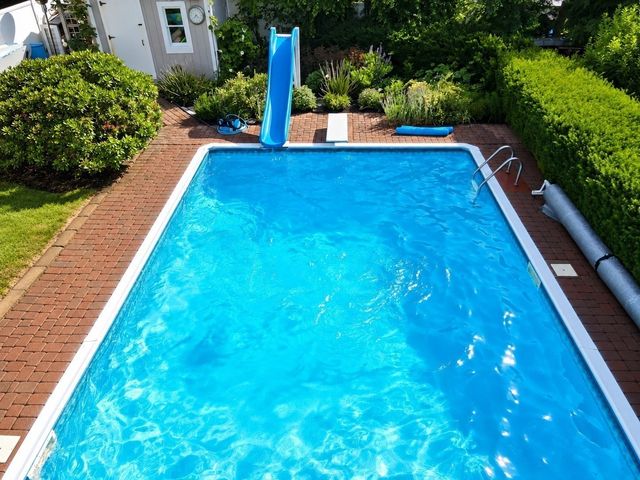 5 Juniper Lane, Medfield, MA 02052