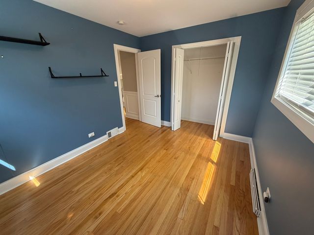 340 E Huntington Lane, Elmhurst, IL 60126