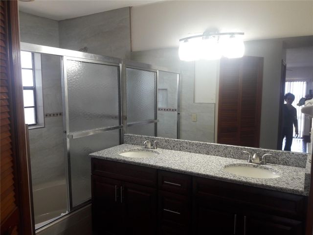 3400 LAKESHORE BOULEVARD, St Cloud, FL 34769