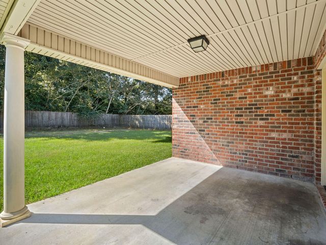 423 Logan St, Deridder, LA 70634