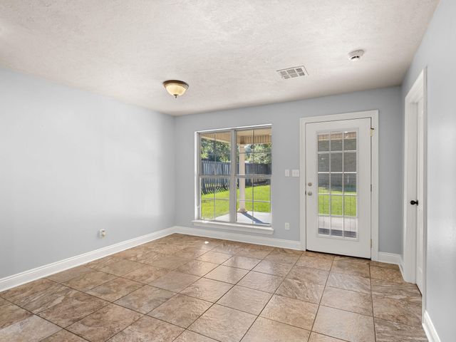 423 Logan St, Deridder, LA 70634