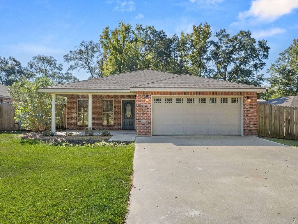 423 Logan St, Deridder, LA 70634