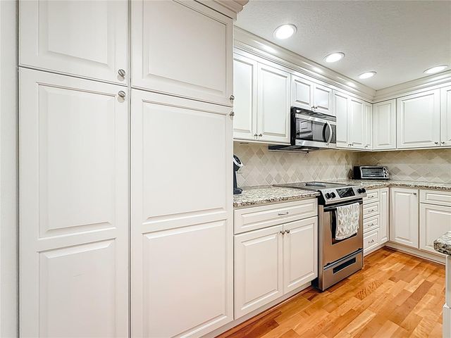 6600 SUNSET WAY 208, St Pete Beach, FL 33706