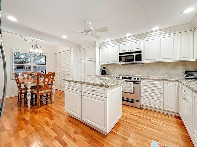 6600 SUNSET WAY 208, St Pete Beach, FL 33706