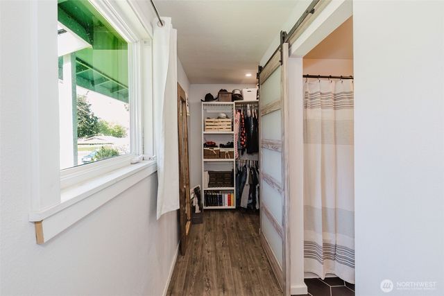 3018 NE Rozewood Drive NE, Bremerton, WA 98310