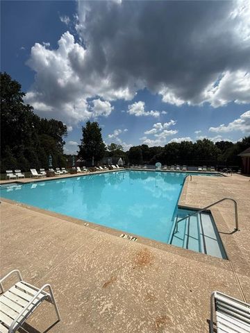 5059 Weatherstone Drive, Buford, GA 30519