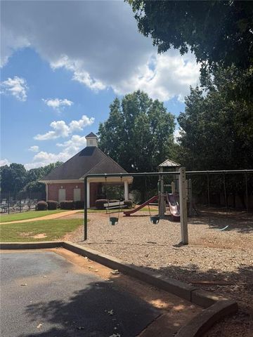 5059 Weatherstone Drive, Buford, GA 30519