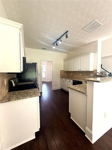 5059 Weatherstone Drive, Buford, GA 30519
