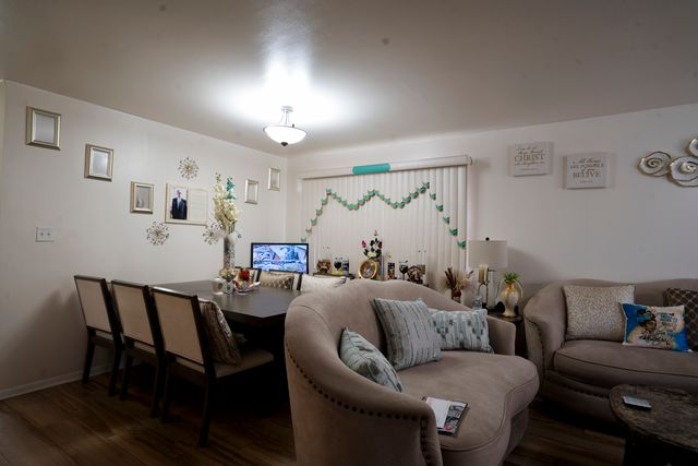 3009 Longfellow Avenue, Hazel Crest, IL 60429