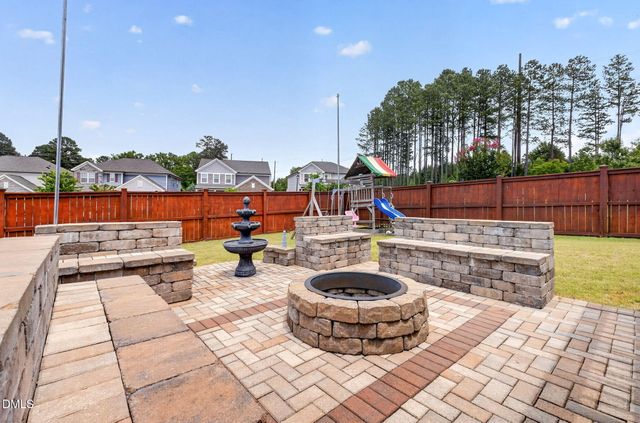 2112 Turling Way, Apex, NC 27523