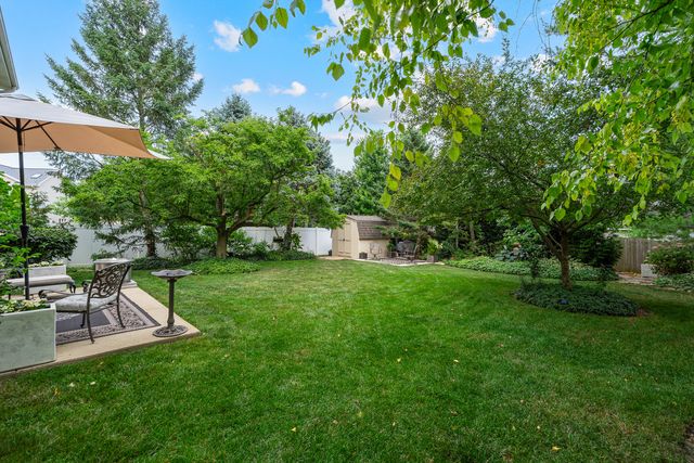 856 Fieldcrest Drive, Bolingbrook, IL 60490