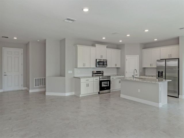 1047 COMFORT LANE, North Port, FL 34288