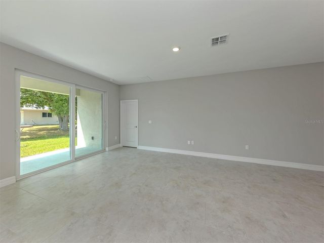 1047 COMFORT LANE, North Port, FL 34288