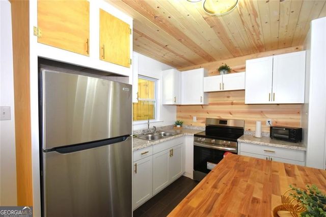 2030 Sanders Drive, Austell, GA 30168