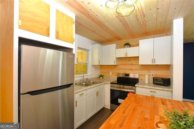 2030 Sanders Drive, Austell, GA 30168