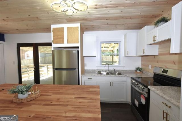 2030 Sanders Drive, Austell, GA 30168