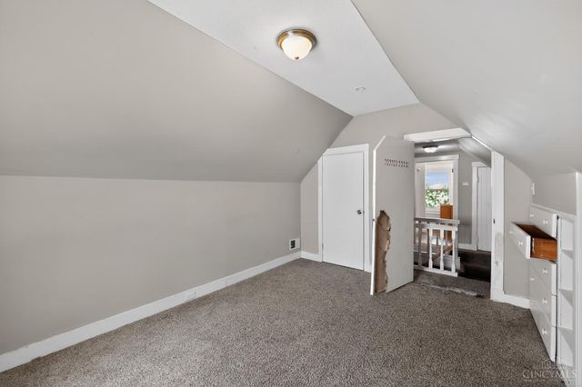 3845 Olivette Avenue, Cheviot, OH 45211