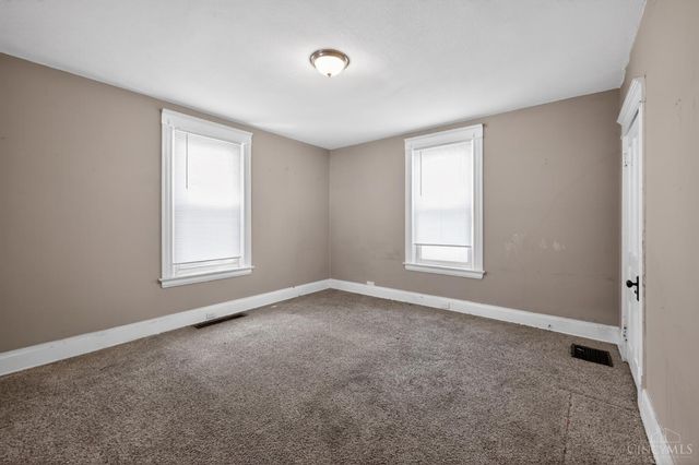3845 Olivette Avenue, Cheviot, OH 45211