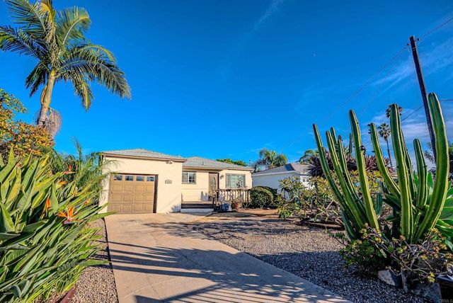 425 8th St, Imperial Beach, CA 91932