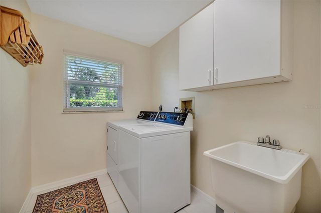 6183 MISTY OAKS DRIVE, Sarasota, FL 34243