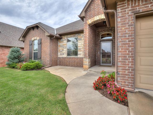 724 Northern Dancer Drive, Edmond, OK 73025
