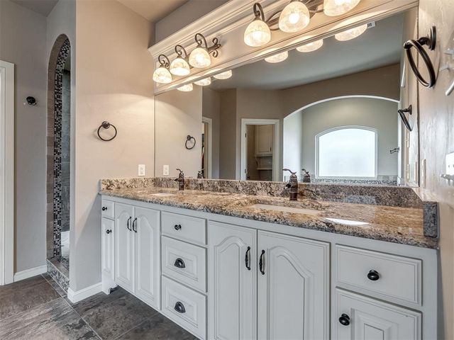 724 Northern Dancer Drive, Edmond, OK 73025