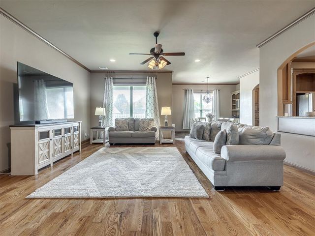 724 Northern Dancer Drive, Edmond, OK 73025