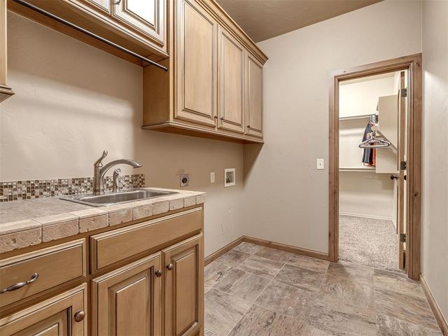 724 Northern Dancer Drive, Edmond, OK 73025