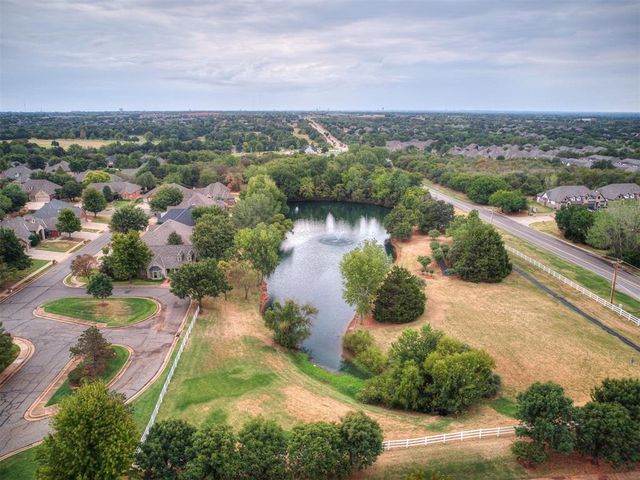 724 Northern Dancer Drive, Edmond, OK 73025
