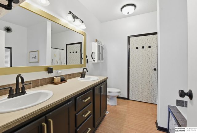 1802 Dunbar Drive, Plattsmouth, NE 68048