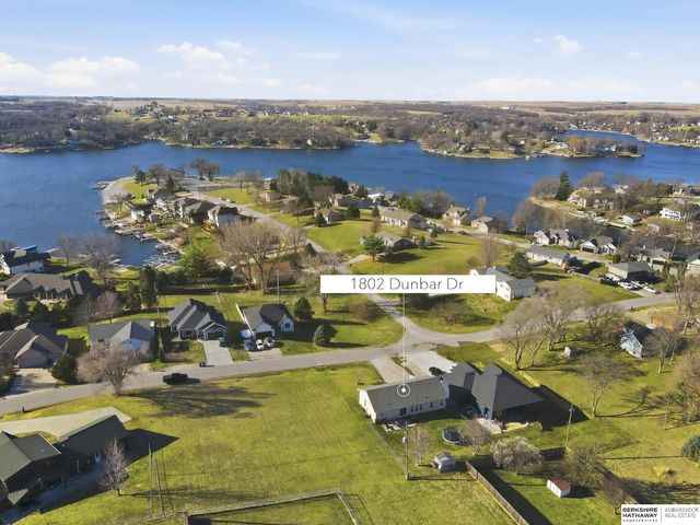 1802 Dunbar Drive, Plattsmouth, NE 68048