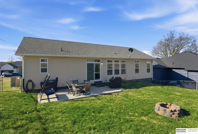 1802 Dunbar Drive, Plattsmouth, NE 68048