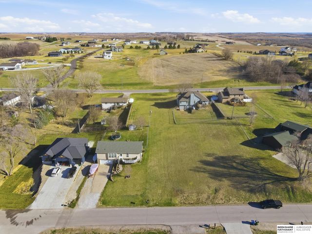 1802 Dunbar Drive, Plattsmouth, NE 68048