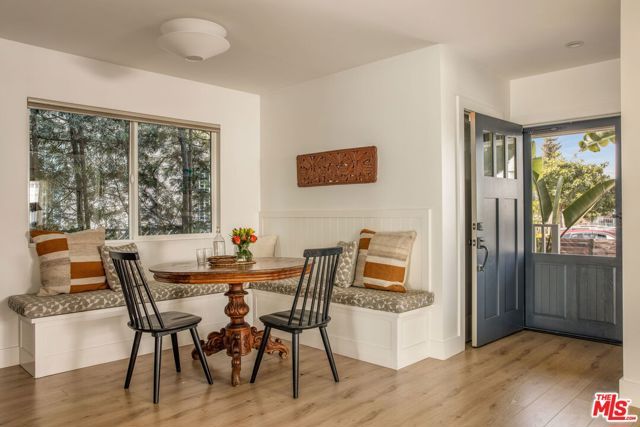 3500 10th Avenue, Los Angeles, CA 90018