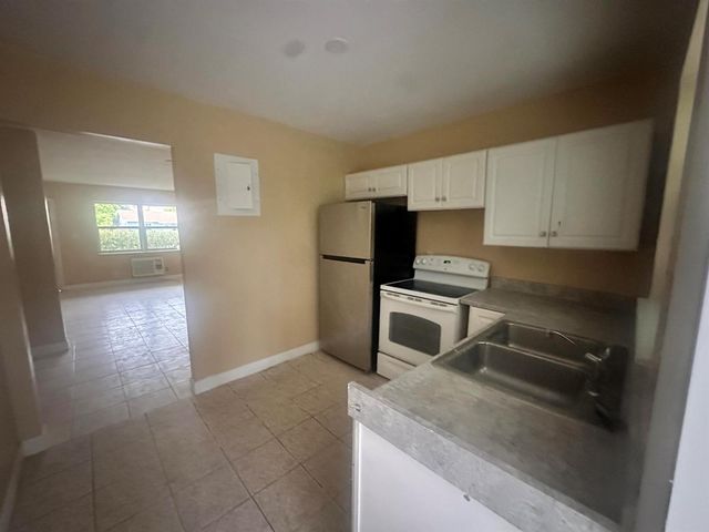 5644 NW 14th Court, Lauderhill, FL 33313