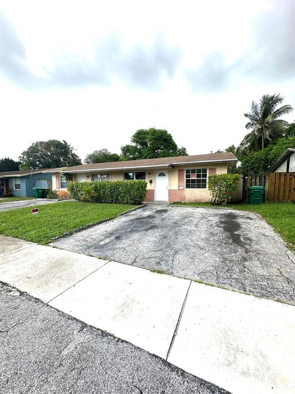 5644 NW 14th Court, Lauderhill, FL 33313