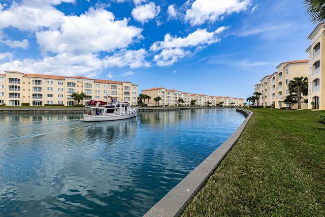 17 Harbour Isle Drive W 103, Fort Pierce, FL 34949