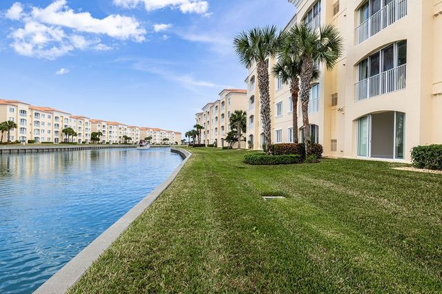 17 Harbour Isle Drive W 103, Fort Pierce, FL 34949
