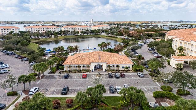 17 Harbour Isle Drive W 103, Fort Pierce, FL 34949